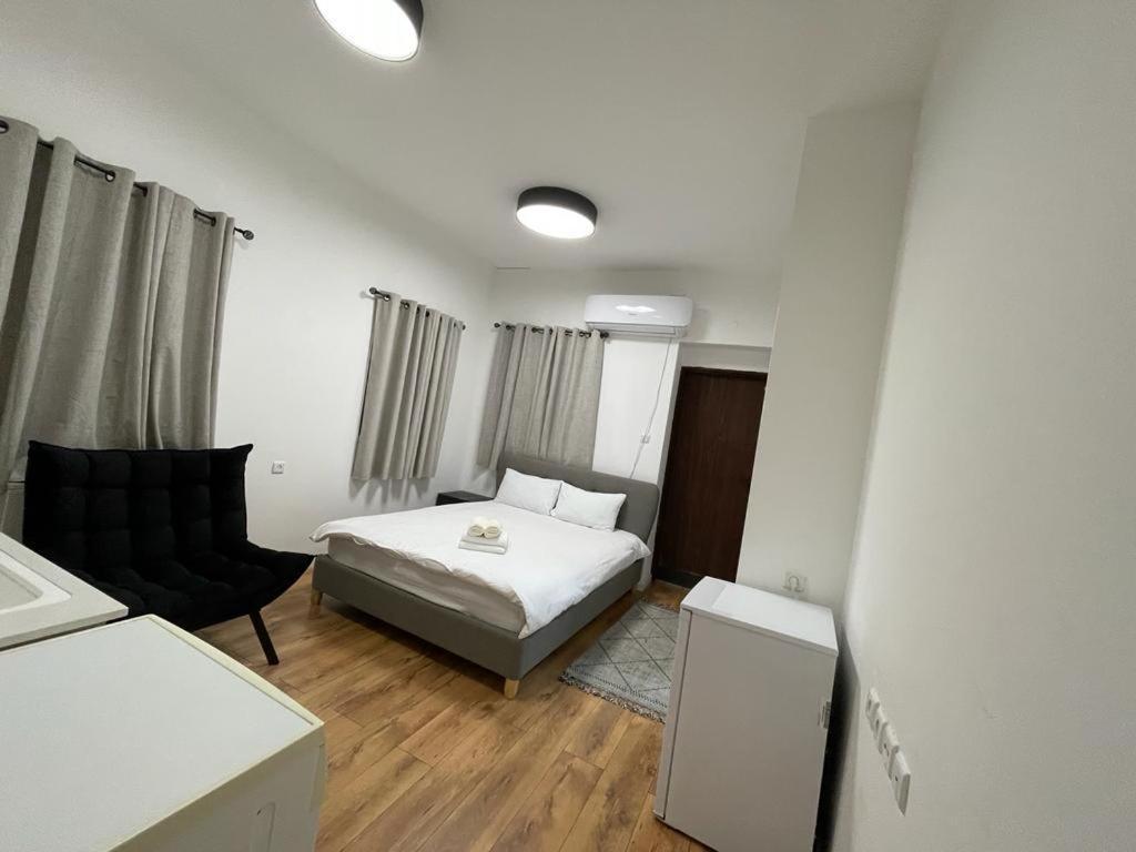 The Lion Hotel Хайфа Екстериор снимка